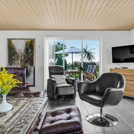 Solovej Xi בית נופש *