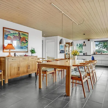 Amazing In With Kitchen *