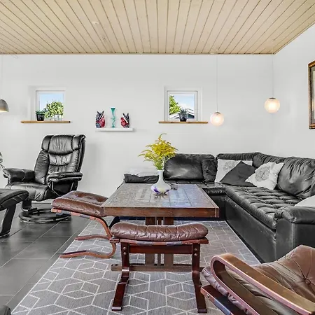 Solovej Xi בית נופש אבלטופט